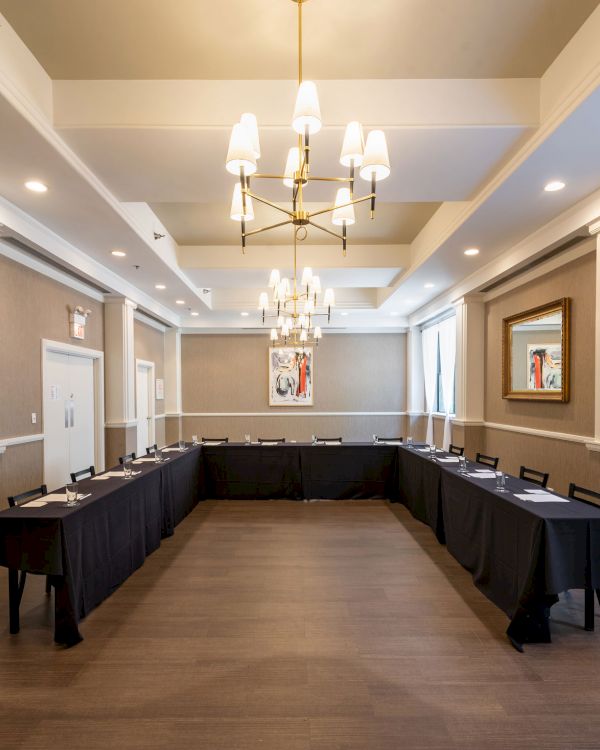 Claridge House Chicago, Tapestry Collection by Hilton