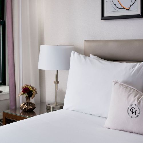 Claridge House Chicago, Tapestry Collection by Hilton