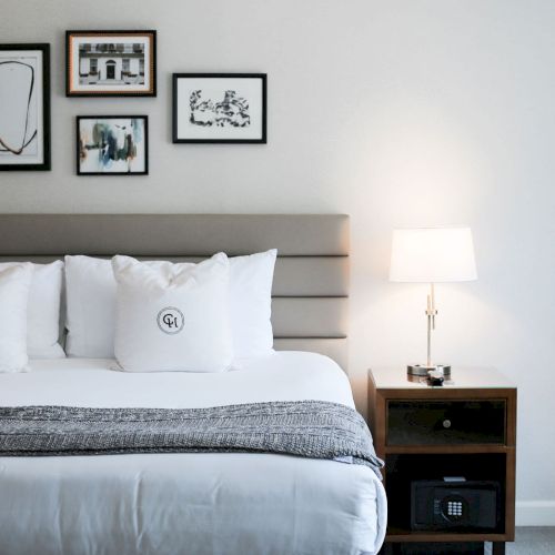 Claridge House Chicago, Tapestry Collection by Hilton