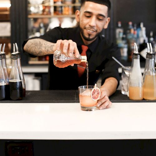 Claridge House Chicago, Tapestry Collection by Hilton